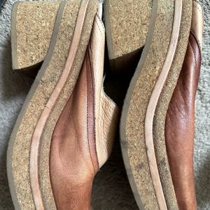 FREE PEOPLE PLATFORM LEATHER SLIDES